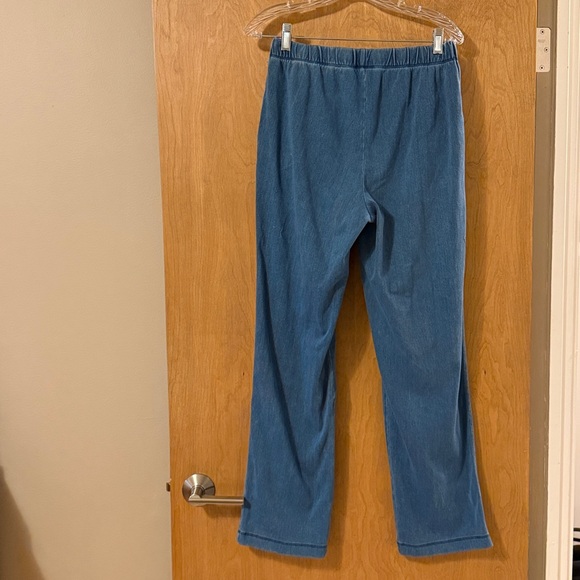 Bundle Three Lands' End Elastic Waist Pants - Picture 13 of 16